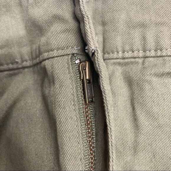 ONLY NECESSITIES, Olive Green Women’s Cargo Pants Inseam 27.5 Size 34WP Capri - Picture 15 of 16